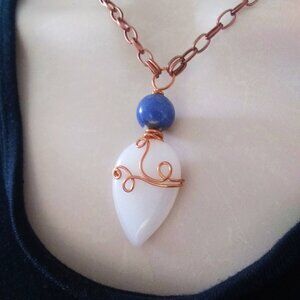 Uniquely Handmade | Feminine | One-of-a-kind Wire Wrapped Boho Pendant Necklace
